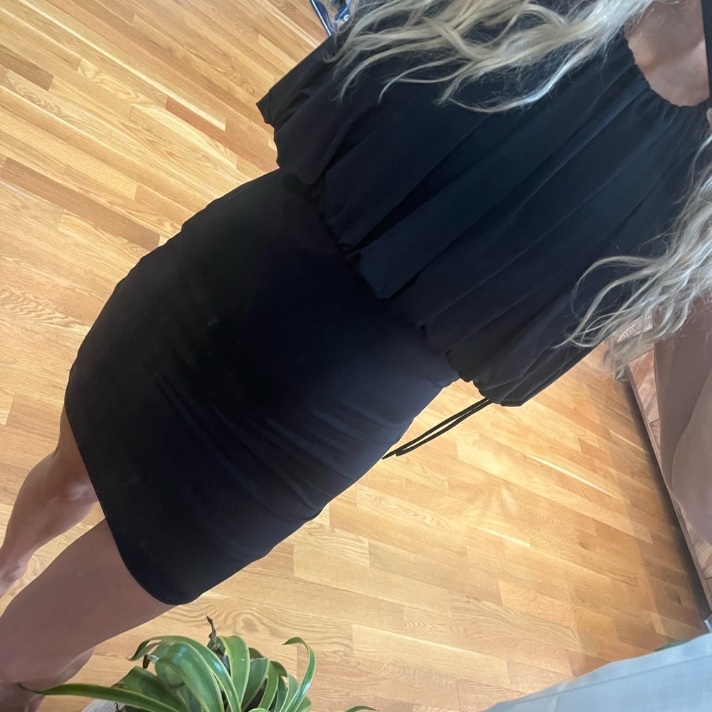 Elegant Navy Zara Dreas
